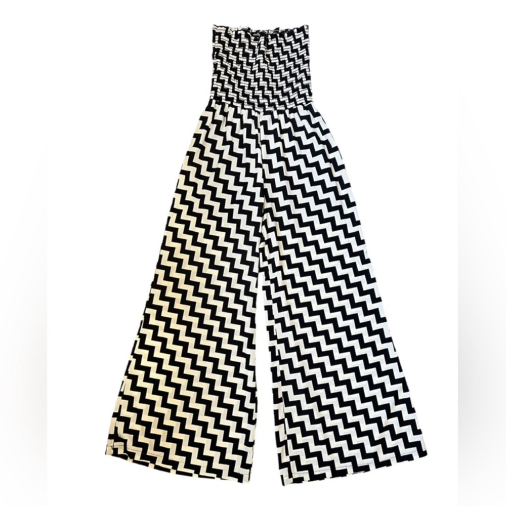 Black and White Geometric Tube Ruched Top Sleeveless Wide Leg Jumpsuit Size M